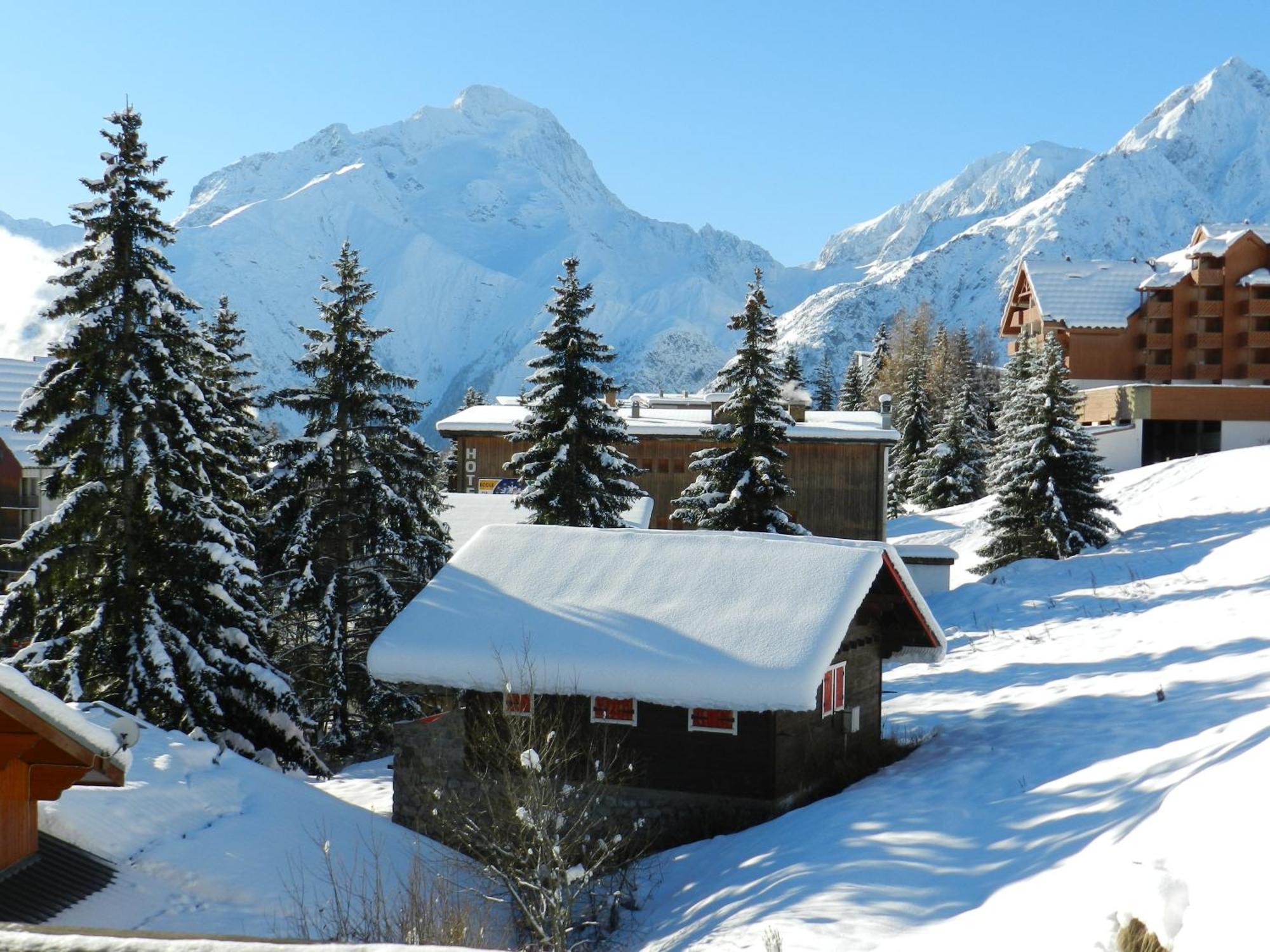 Hotel Le Cairn Les Deux Alpes Exterior photo